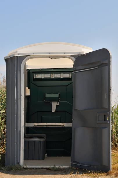 Best Porta potty rental near me  in Lakeside, MT